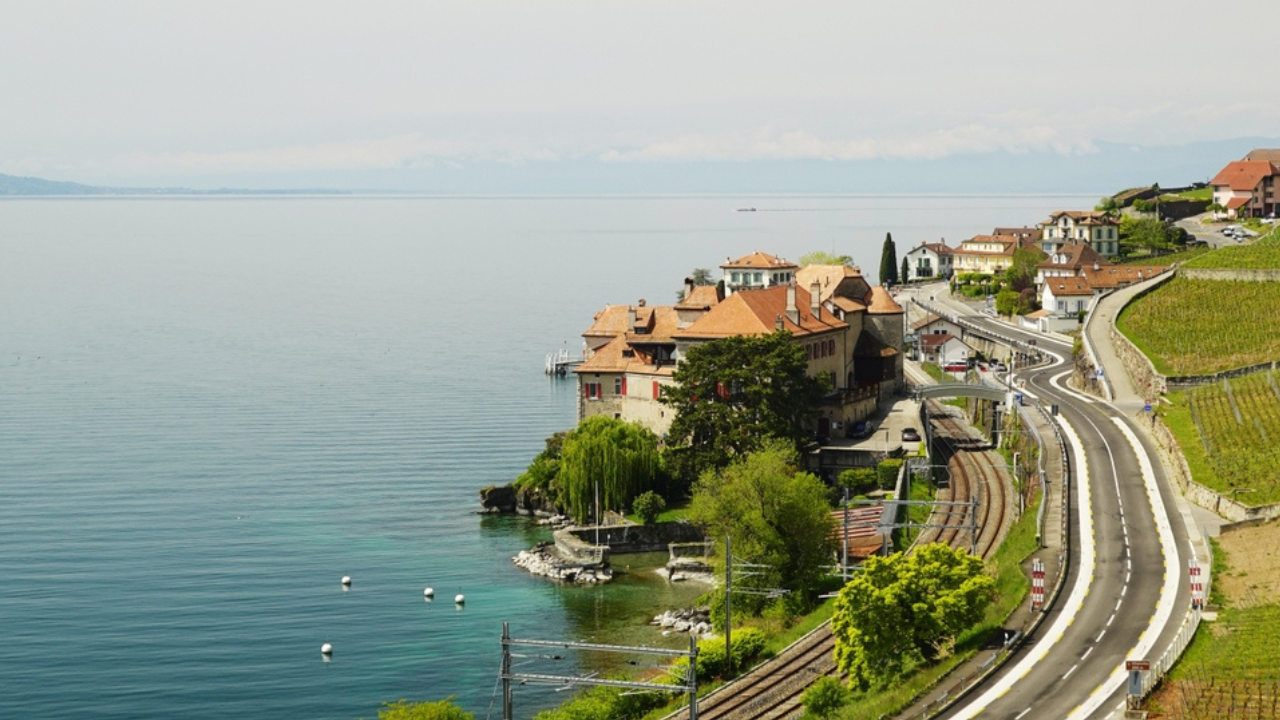 6. Lake Geneva Region