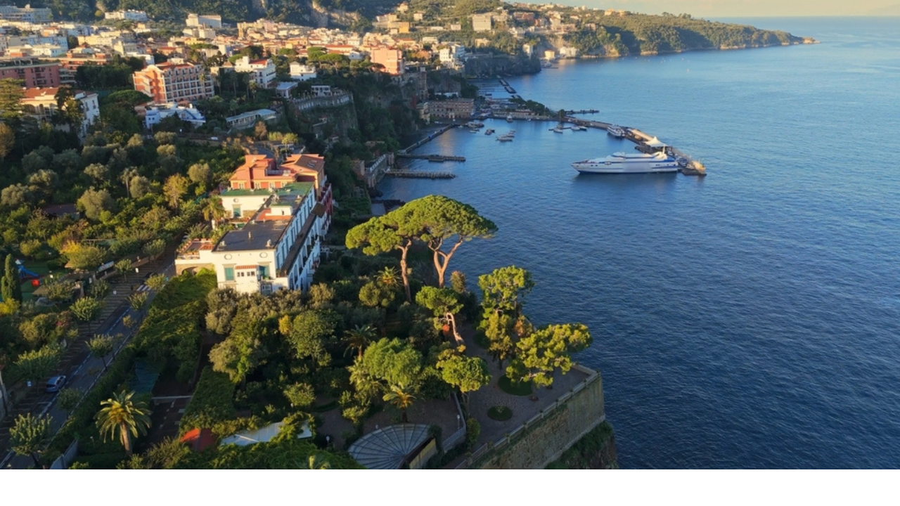 4. Sorrento (Campania)