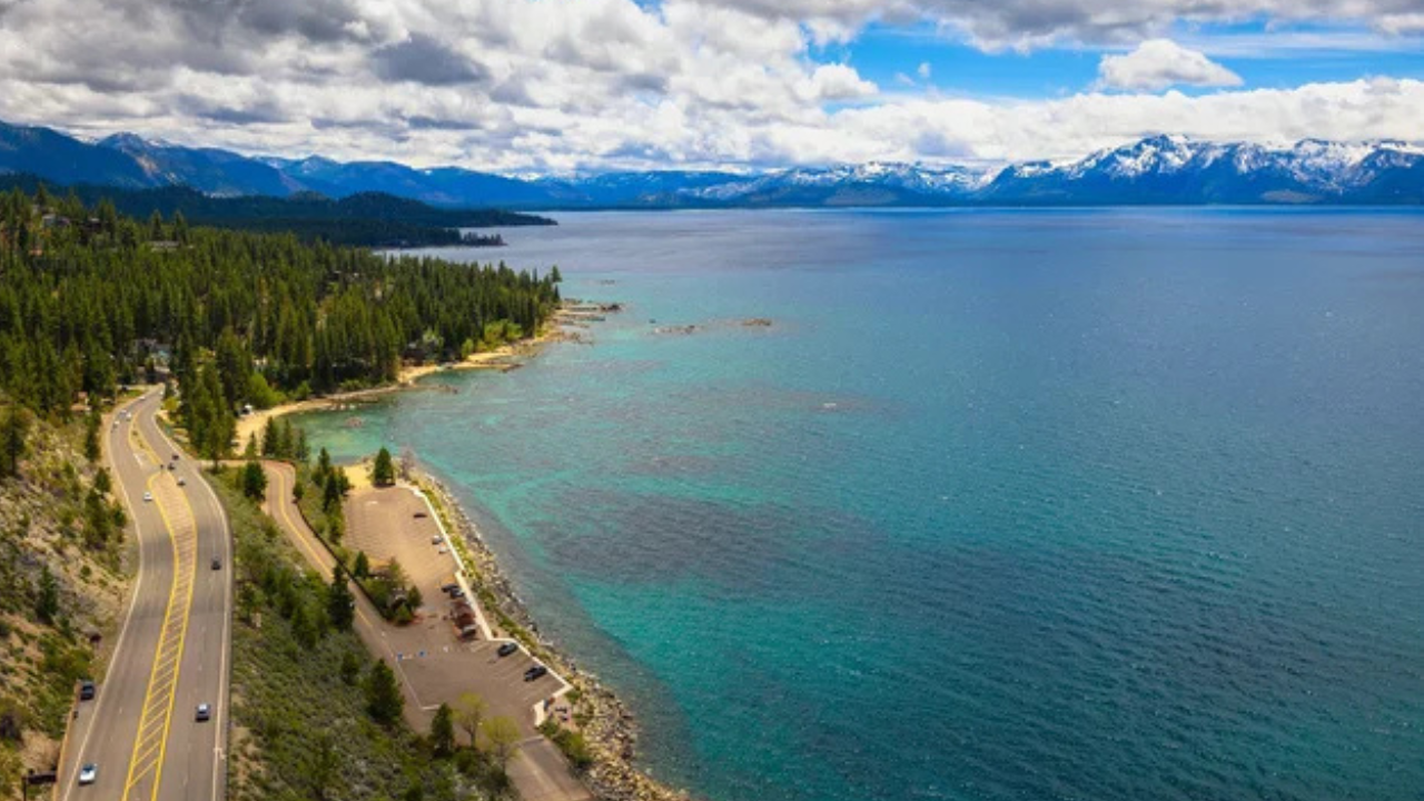 6. Great River Road (Mississippi River)