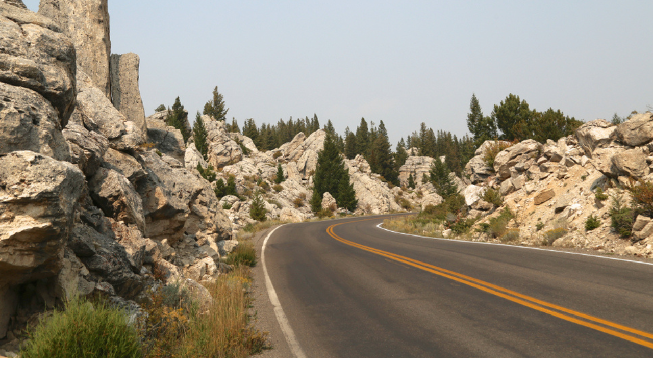9. Yellowstone Loop (Wyoming)